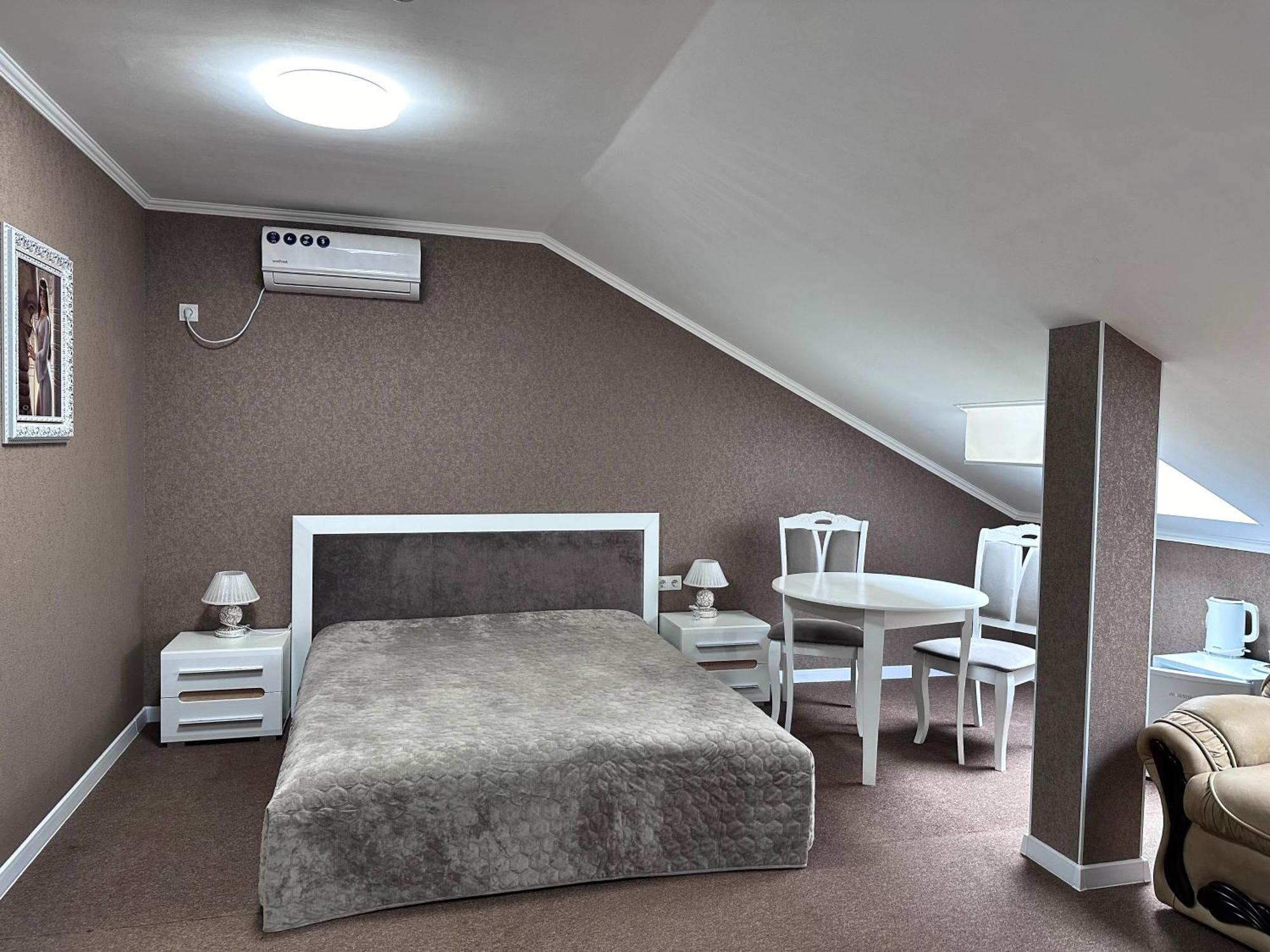 Hotel Korona Кропивницкий Экстерьер фото