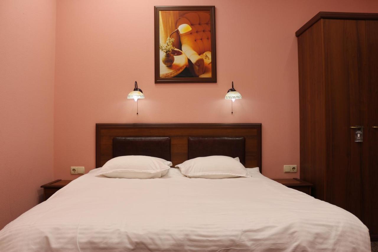 Hotel Korona Кропивницкий Экстерьер фото